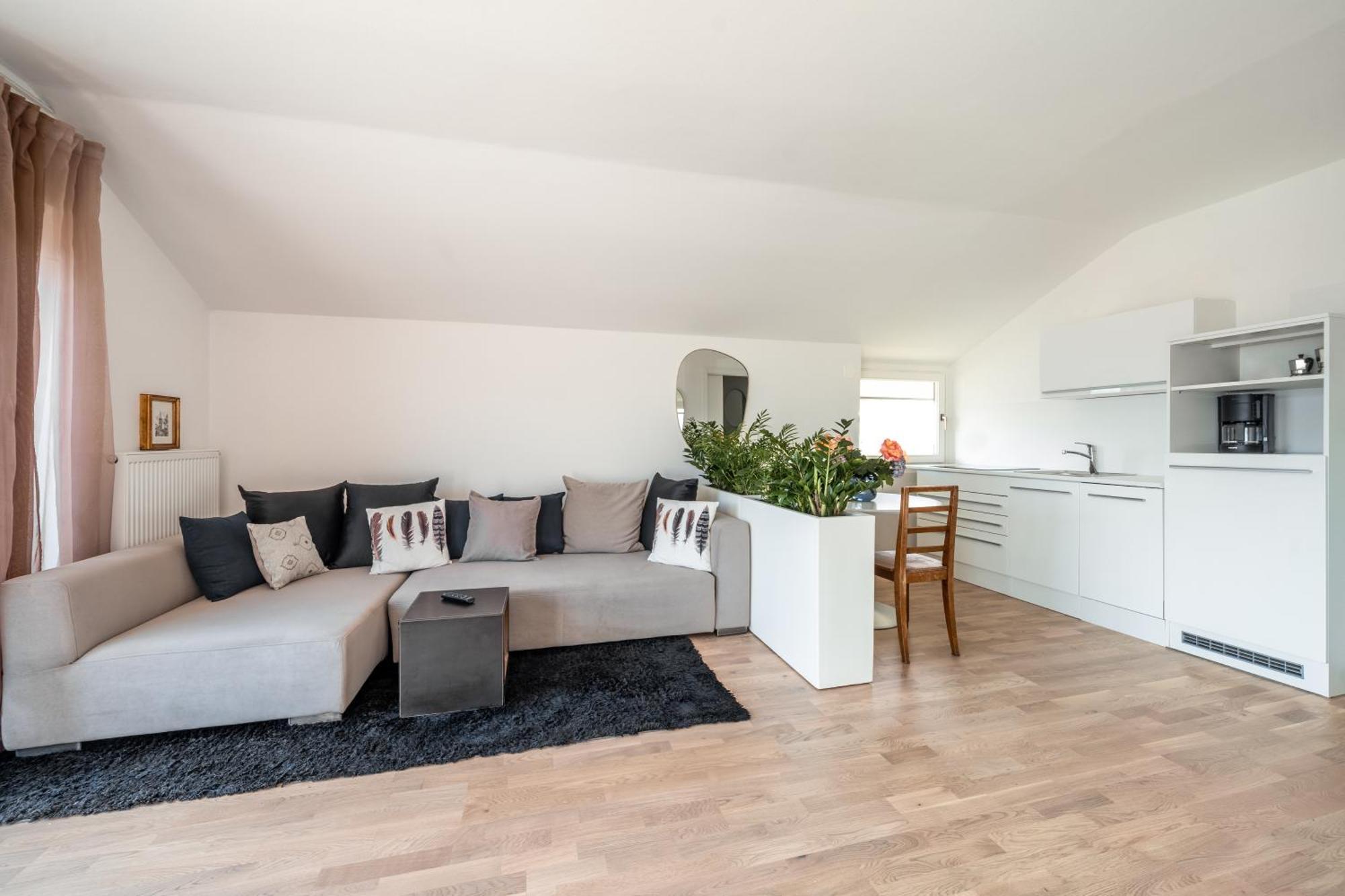 Villa Maria Boutique Apartment St Pauls Appiano Sulla Strada Del Vino Bagian luar foto