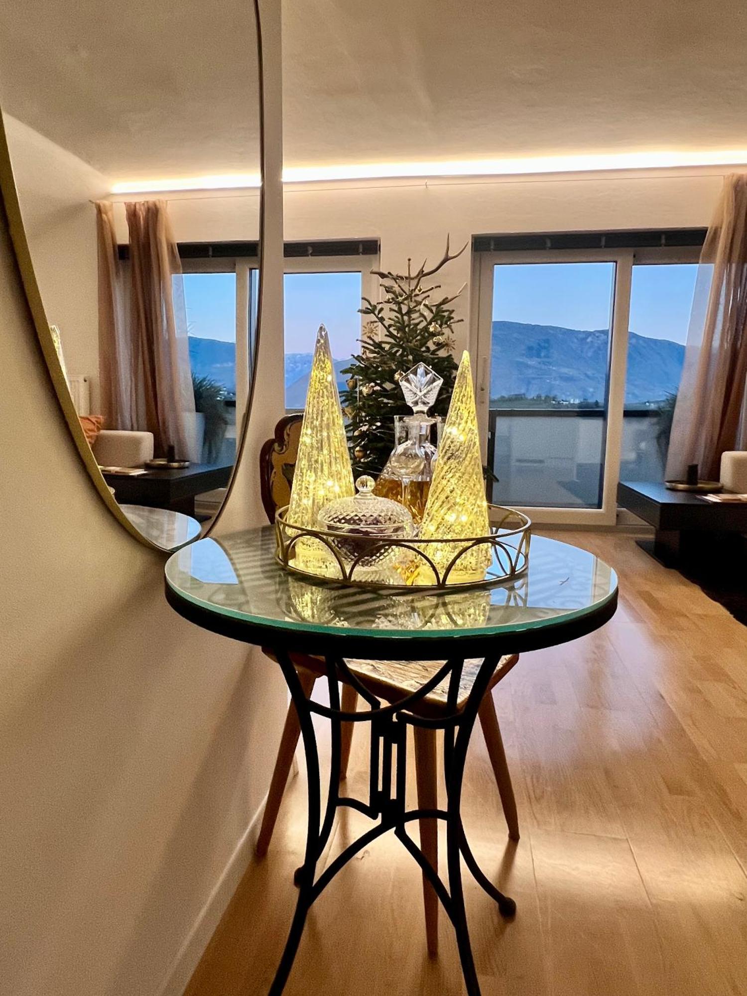 Villa Maria Boutique Apartment St Pauls Appiano Sulla Strada Del Vino Bagian luar foto