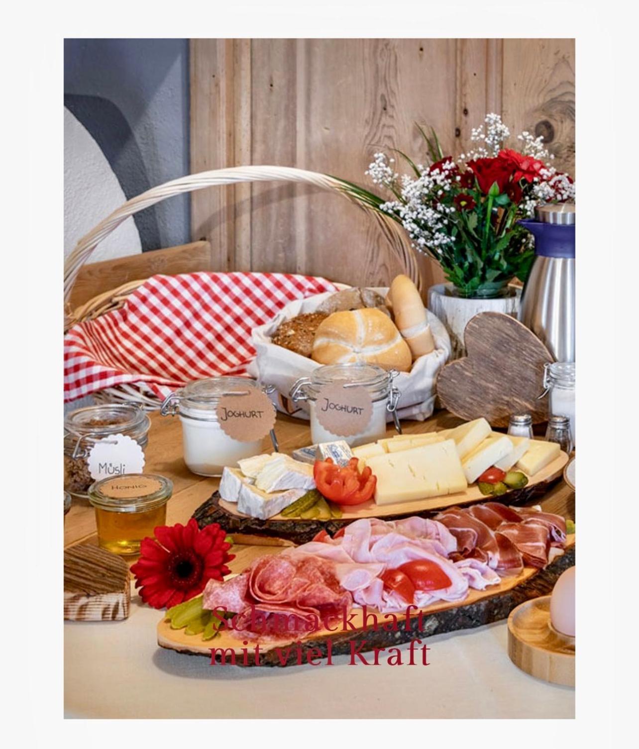 Villa Maria Boutique Apartment St Pauls Appiano Sulla Strada Del Vino Bagian luar foto